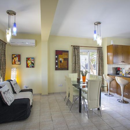Ayia Napa Tropical Beach Villa Ngoại thất bức ảnh