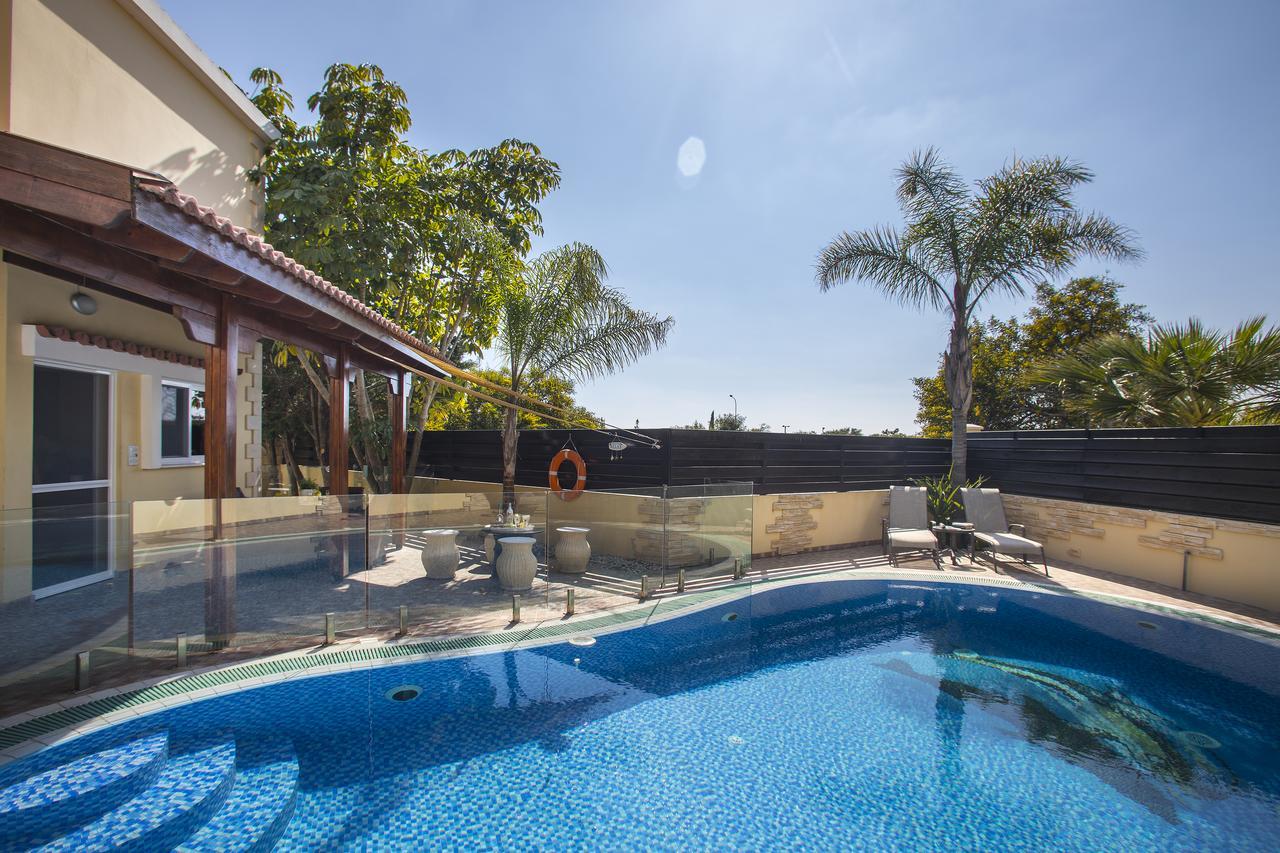 Ayia Napa Tropical Beach Villa Ngoại thất bức ảnh