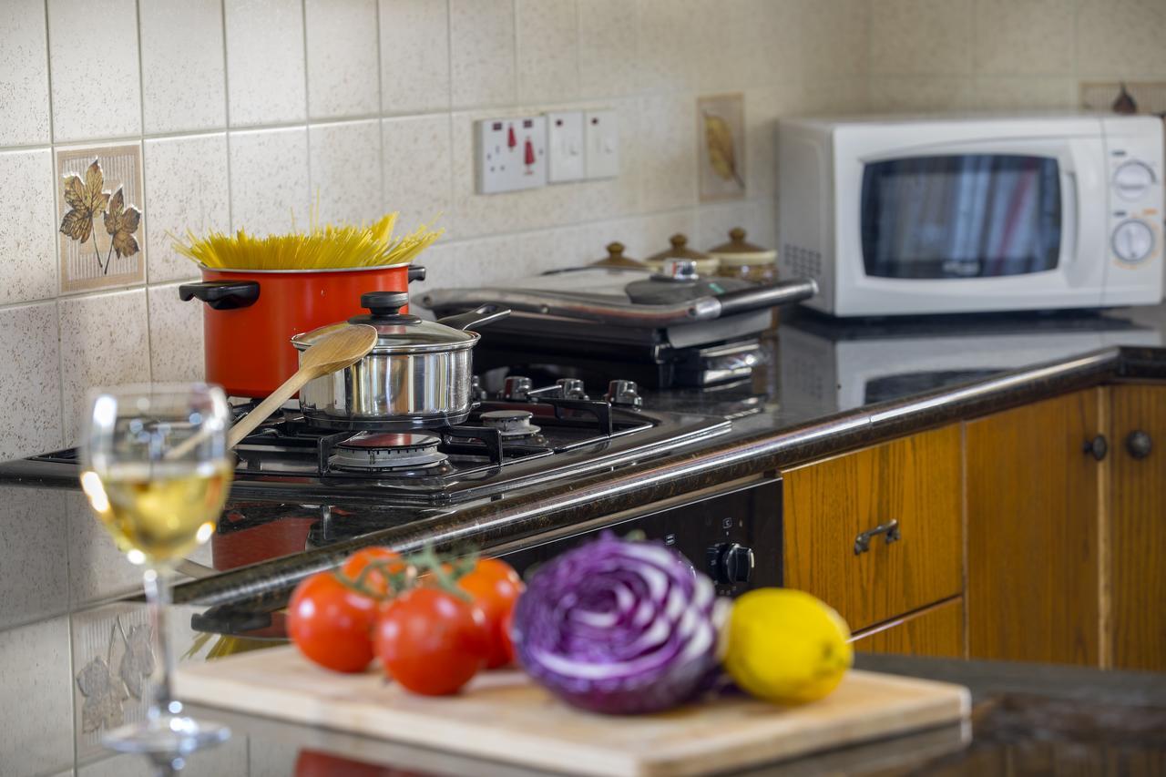 Ayia Napa Tropical Beach Villa Ngoại thất bức ảnh