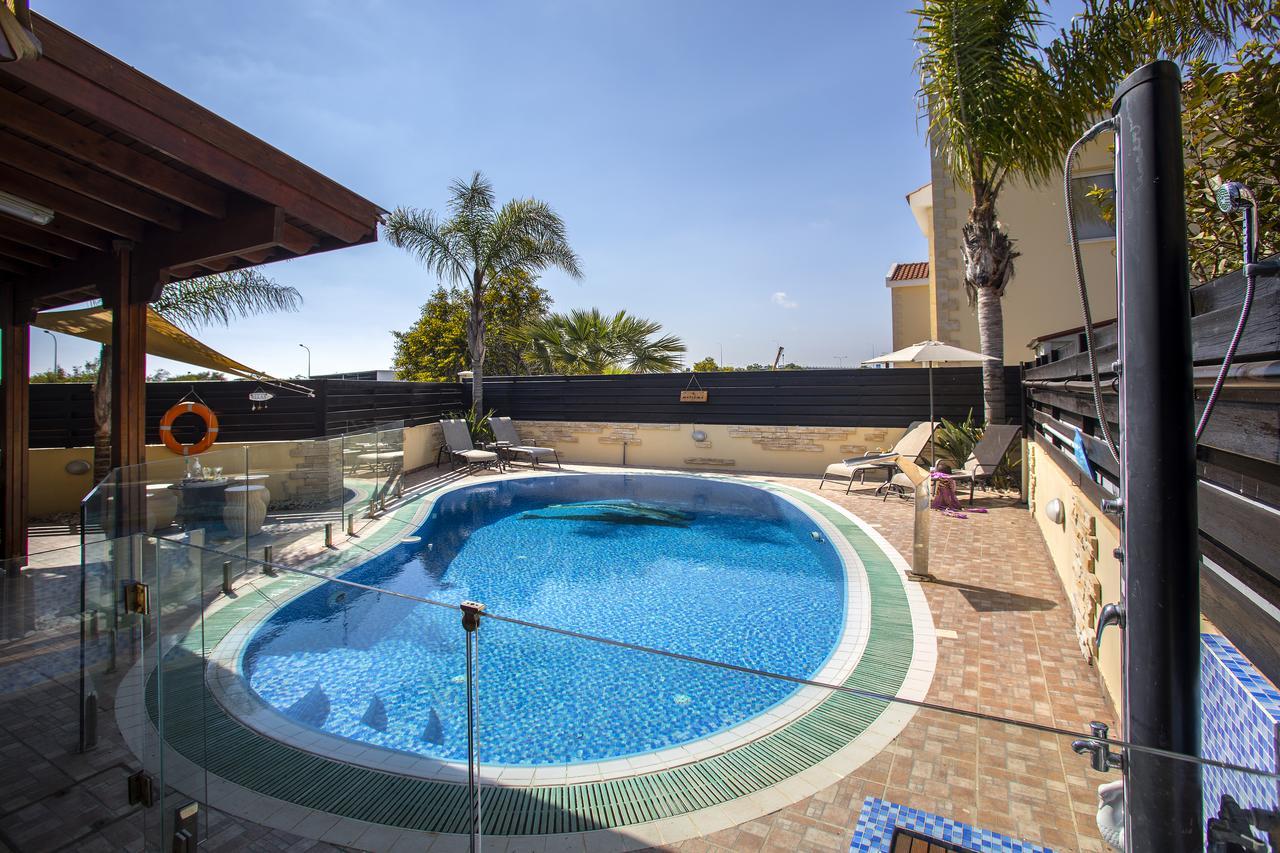 Ayia Napa Tropical Beach Villa Ngoại thất bức ảnh