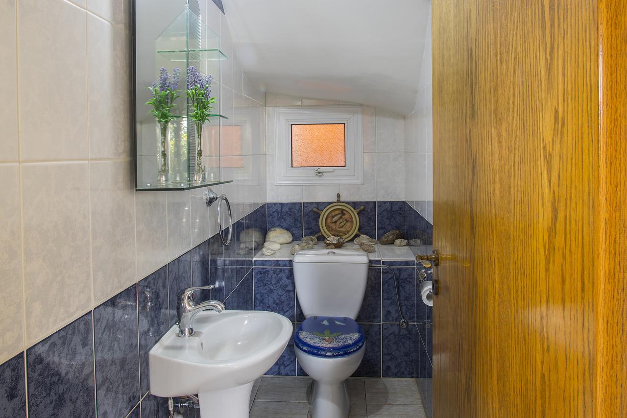 Ayia Napa Tropical Beach Villa Ngoại thất bức ảnh