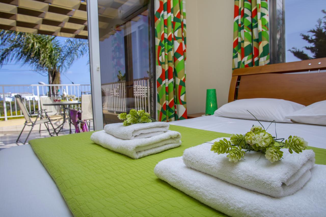 Ayia Napa Tropical Beach Villa Ngoại thất bức ảnh