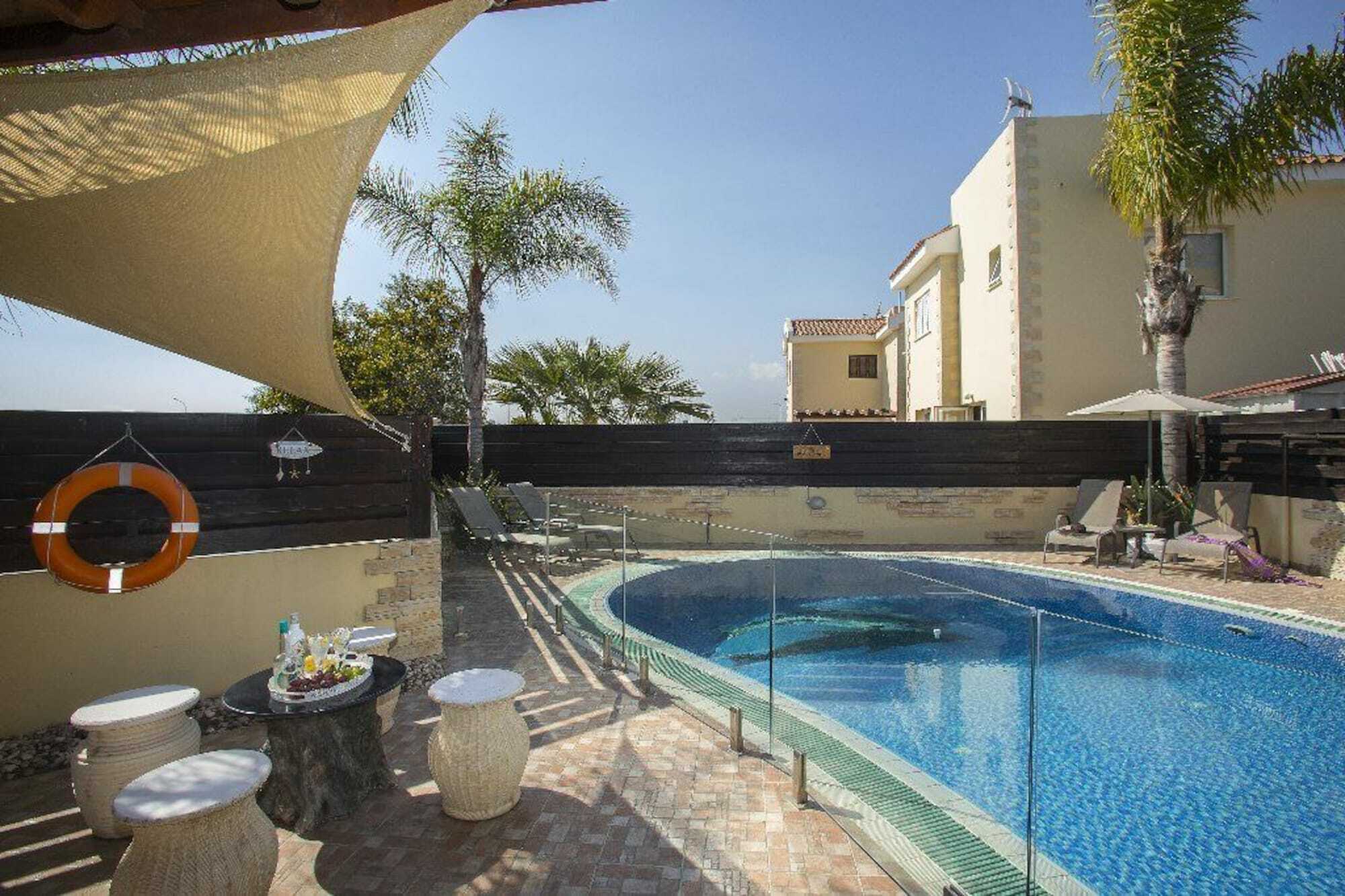 Ayia Napa Tropical Beach Villa Ngoại thất bức ảnh